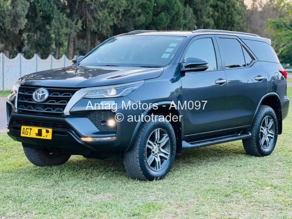 2024 - Toyota  Fortuner