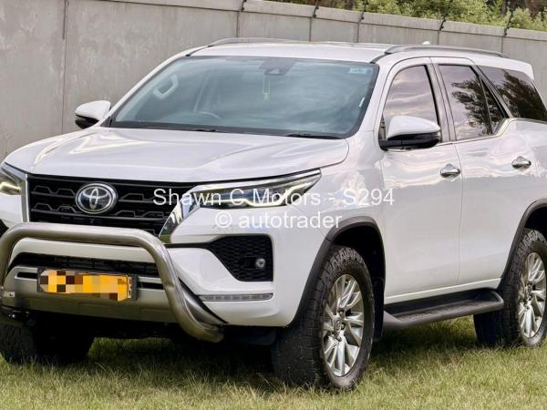 2022 - Toyota  Fortuner
