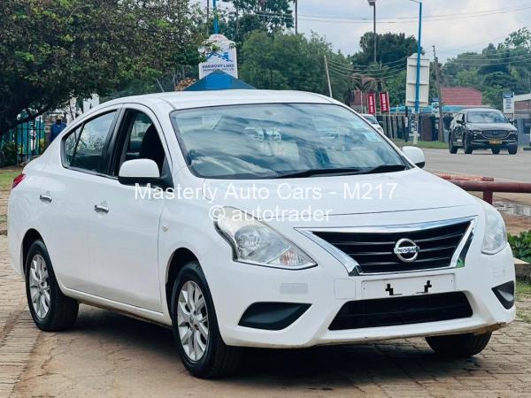 2021 - Nissan  Almera