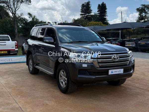 2018 - Toyota  Land Cruiser 200