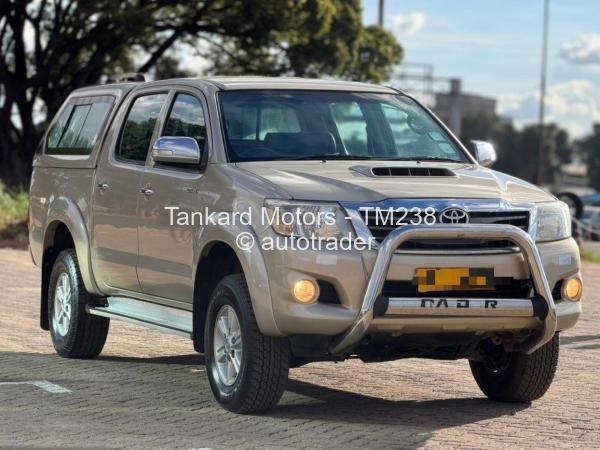 2013 - Toyota  Hilux D4D