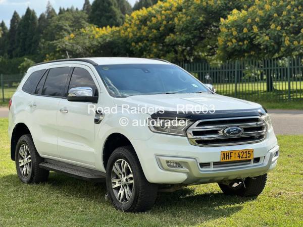 2016 - Ford  Everest