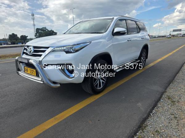 2017 - Toyota  Fortuner