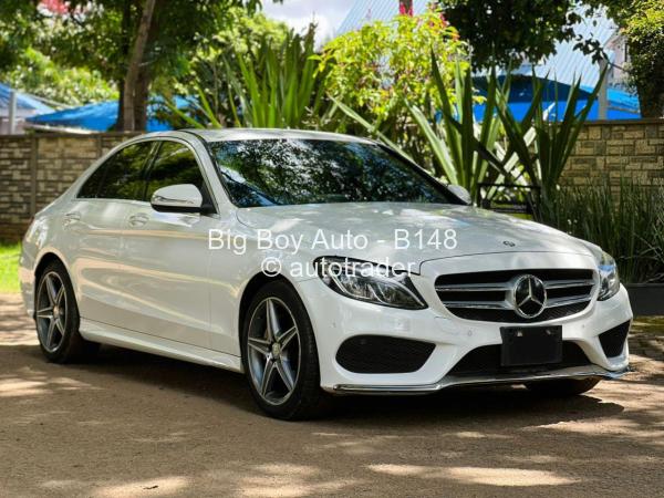 2015 - Mercedes Benz C200