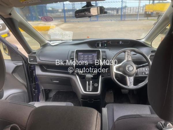 2017 - Nissan  Serena