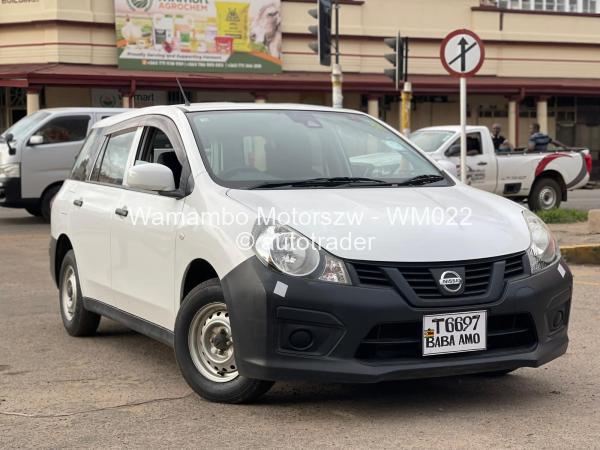 2018 - Nissan  AD Van