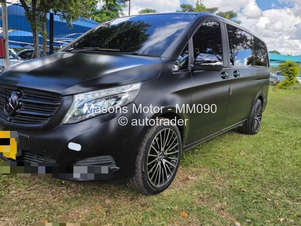 2015 - Mercedes Benz V-Class