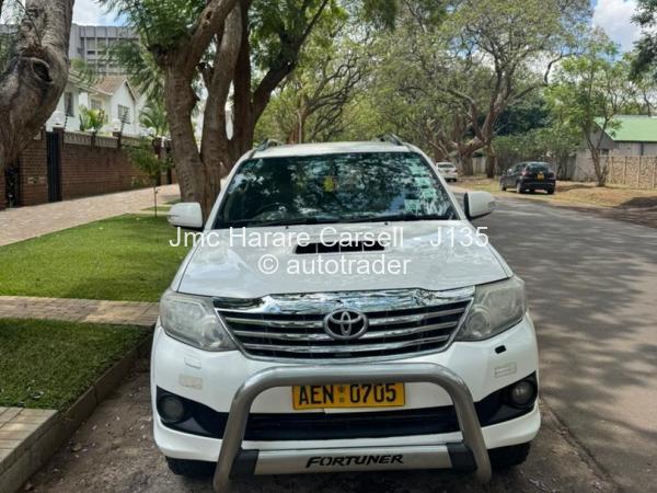 2013 - Toyota  Fortuner