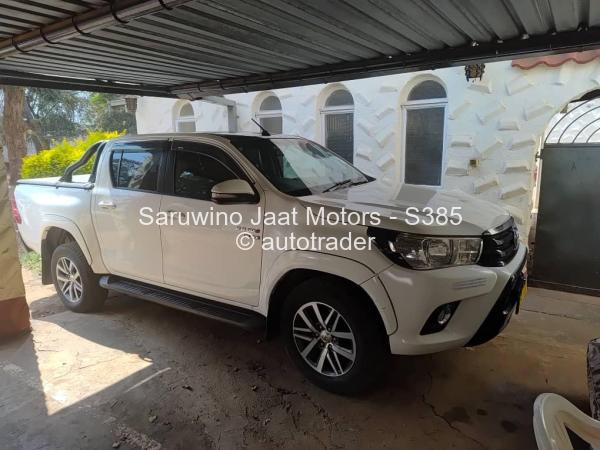 2017 - Toyota  Hilux
