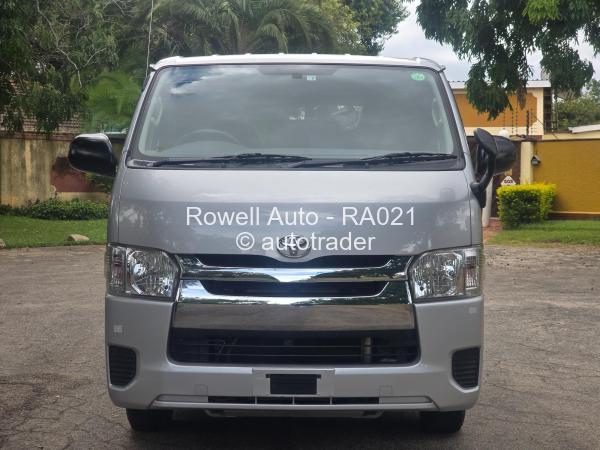 2017 - Toyota  Quantum