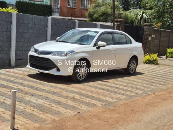 2016 - Toyota  Axio
