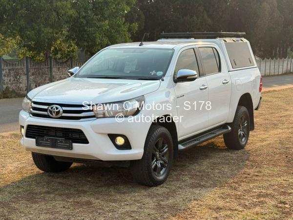 2017 - Toyota  Hilux