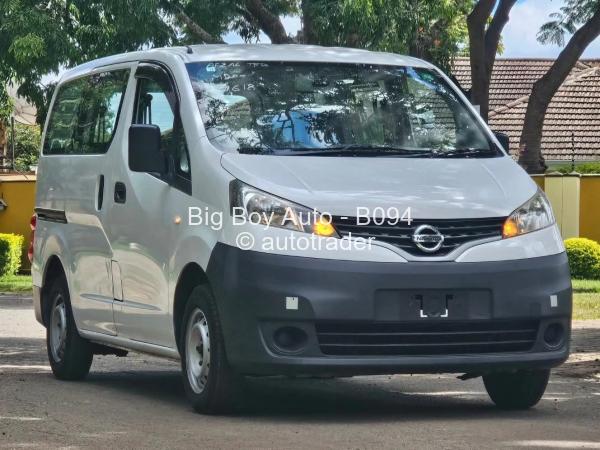 2016 - Nissan  NV200