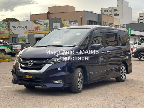 2017 - Nissan  Serena