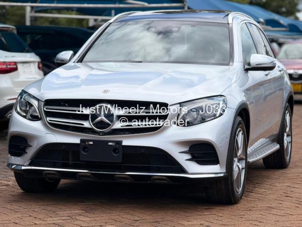 2017 - Mercedes Benz GLC