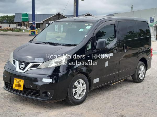 2016 - Nissan  NV200