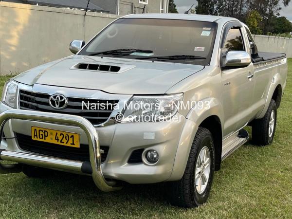 2014 - Toyota  Hilux