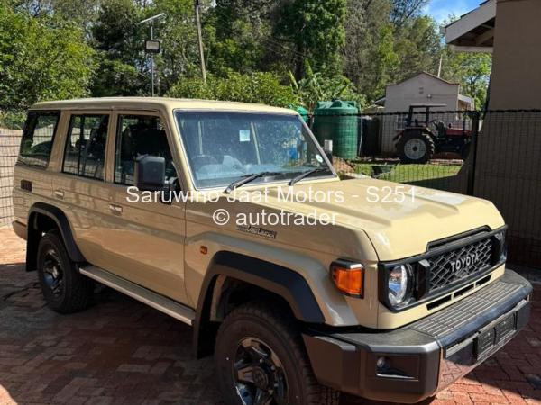 2025 - Toyota  Land Cruiser 79
