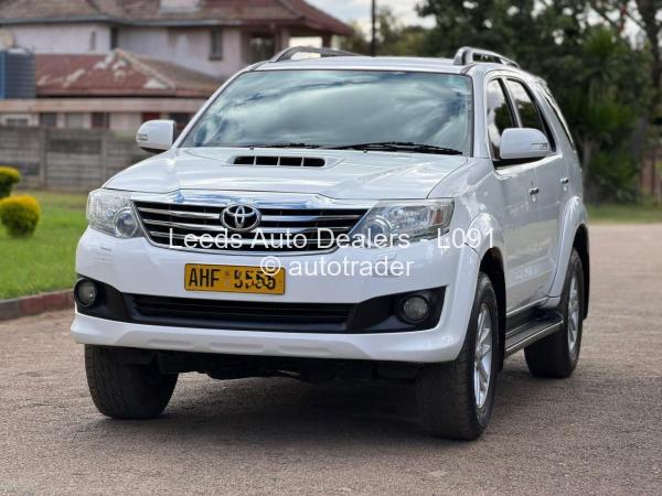 2013 - Toyota  Fortuner