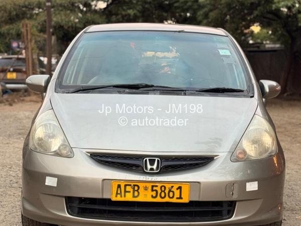 2006 - Honda Fit