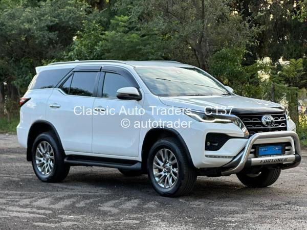 2022 - Toyota  Fortuner