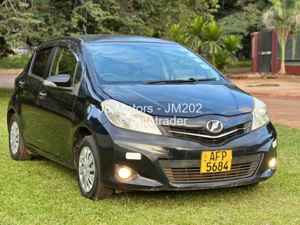 2012 - Toyota  Vitz