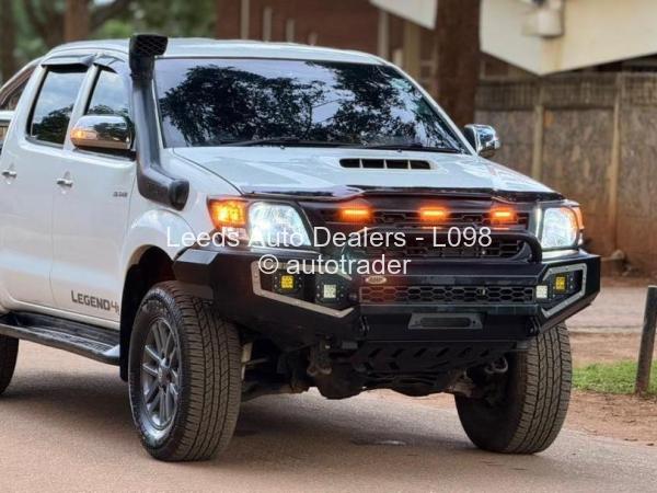 2012 - Toyota  Hilux
