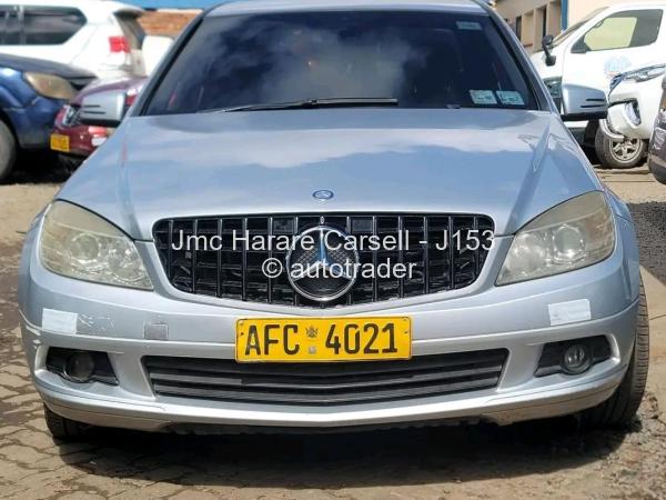 2010 - Mercedes Benz C200