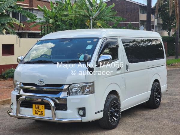 2018 - Toyota  Hiace
