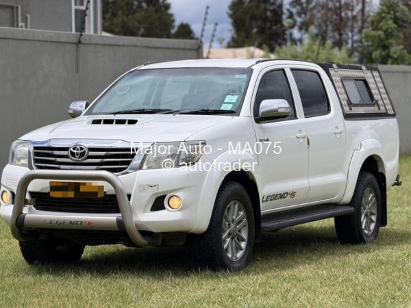 2015 - Toyota  Hilux D4D