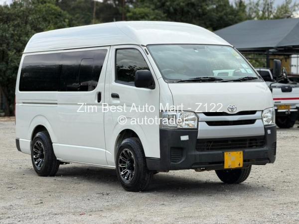 2017 - Toyota  Hiace