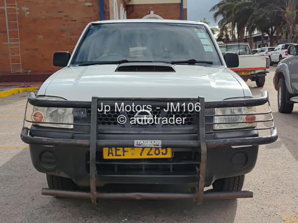 2016 - Nissan  NP300 Hardbody