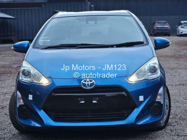 2016 - Toyota  Aqua