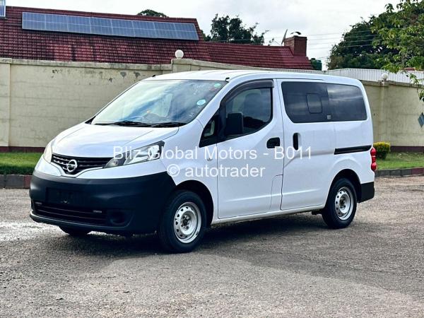 2016 - Nissan  NV200