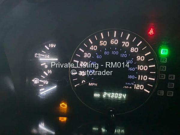 2004 - Toyota  Land Cruiser 100