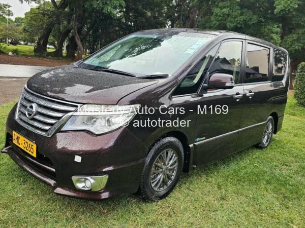 2018 - Nissan  Serena
