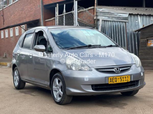 2004 - Honda Fit