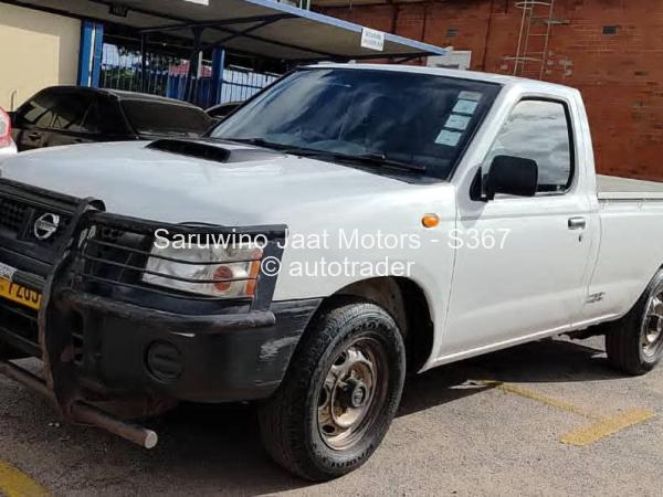 2016 - Nissan  Hardbody