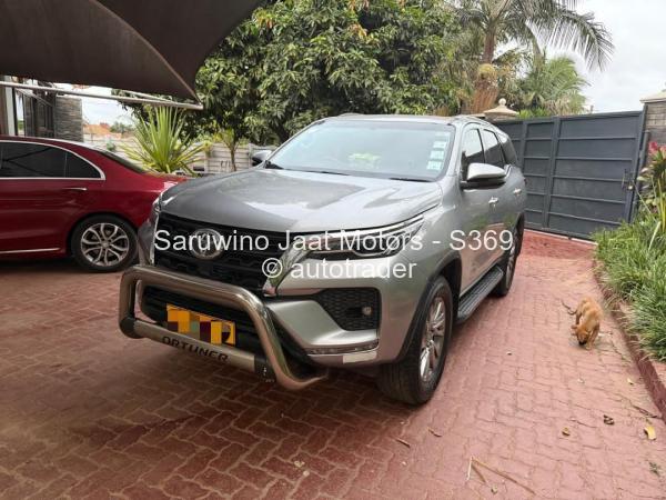 2021 - Toyota  Fortuner