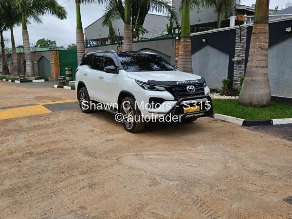 2022 - Toyota  Fortuner