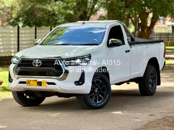 2020 - Toyota  Hilux