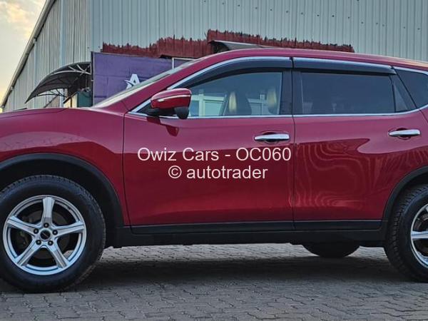 2015 - Nissan  X-Trail