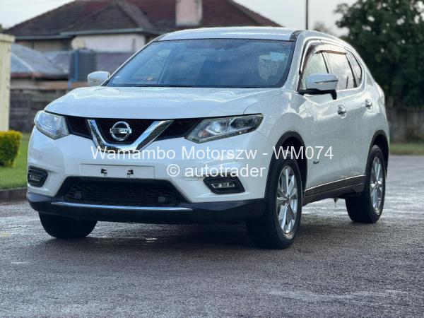 2016 - Nissan  X-Trail
