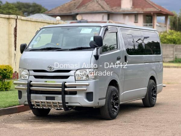 2016 - Toyota  Hiace