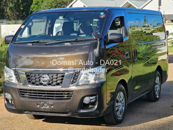 2017 - Nissan  NV350