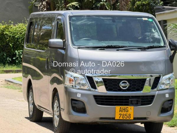 2017 - Nissan  NV350