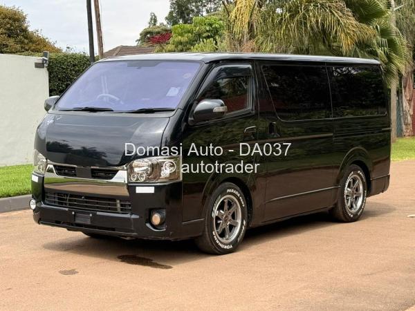 2016 - Toyota  Hiace