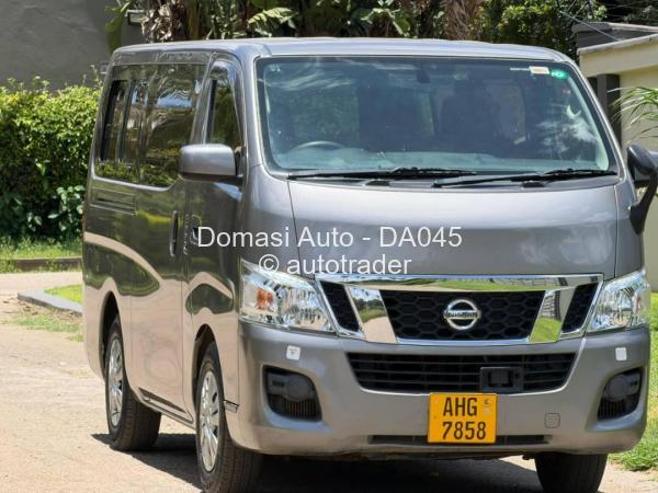 2016 - Nissan  NV350