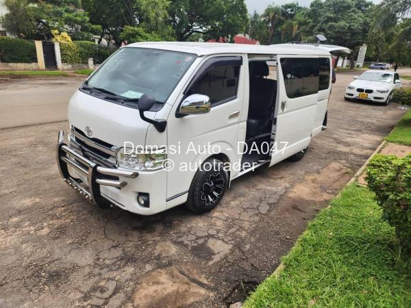 2018 - Toyota  Hiace