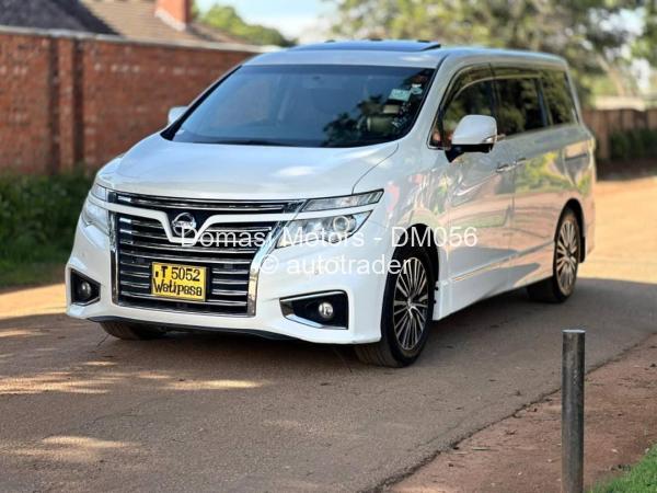 2016 - Nissan  Elgrand